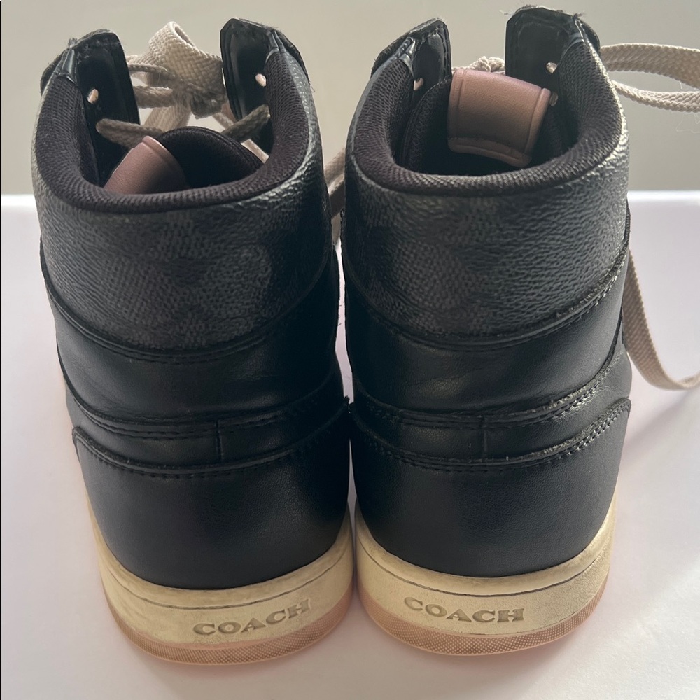 Coach Black and‎ Pink Leather Hi Top Sneakers Size 8B
CD304 - Picture 10 of 14